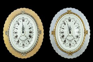 Orologio ovale da parete su cornice in legno, orologi in ceramica complemento d'arredo, Made in Italy, articolo da regalo, Wall clock